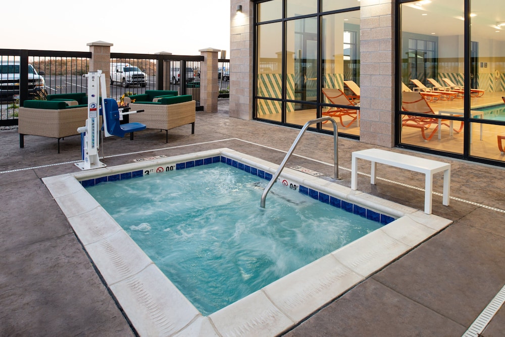Holiday Inn & Suites Idaho Falls by IHG - photo 36