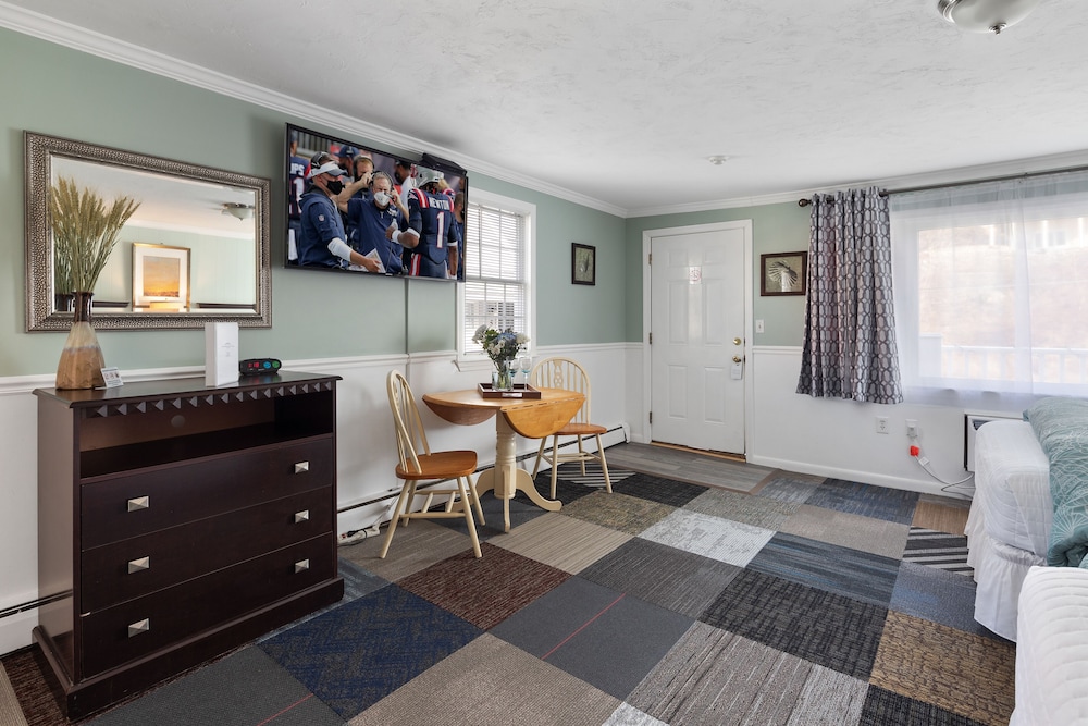 Ocean Inn on Nantasket Beach - photo 8