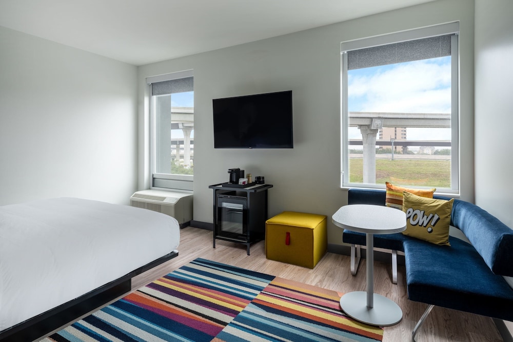 Aloft Austin South - photo 13