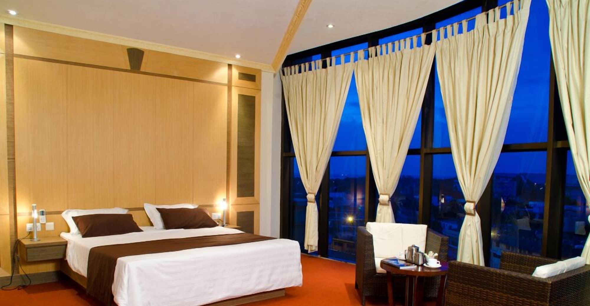Gold Leaf Hotel — hotel in Port-Louis