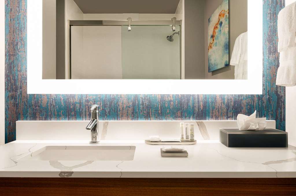 La Quinta Inn & Suites by Wyndham Marysville - photo 22