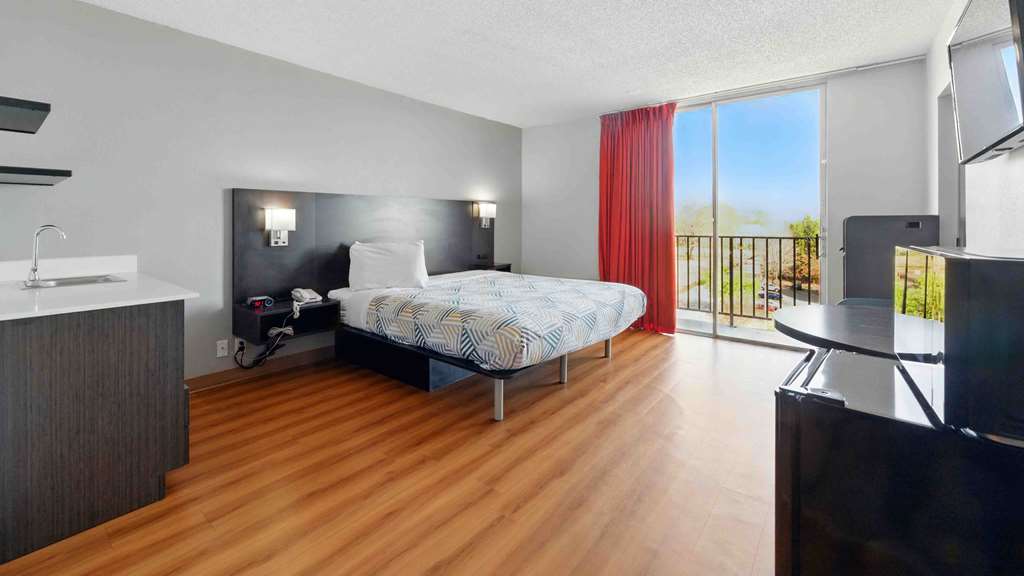Motel 6 Atlanta GA Atlanta Airport - photo 19