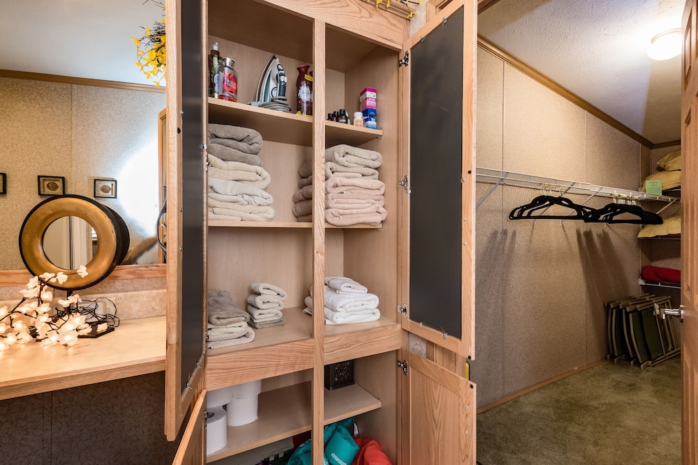 Swan Lake Resort Rentals - photo 150