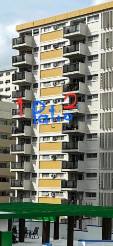 Wellcome To Lovely Condo 2 Beds 2 Baths Free Parking In Waikiki Beach — 4-Star Luxury Hotel in Honolulu, United States