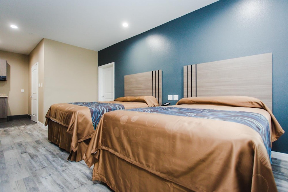 Budget Host Inn and Suites - photo 17