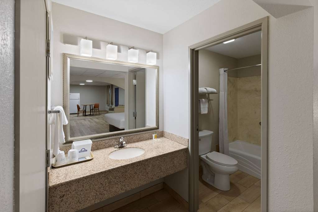 Days Inn by Wyndham Oklahoma City - photo 34
