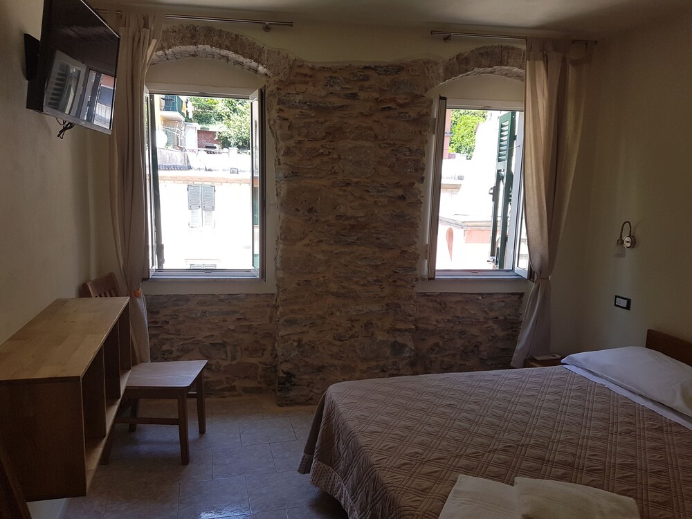 Brezza Marina - carbon neutral hotel in Riomaggiore