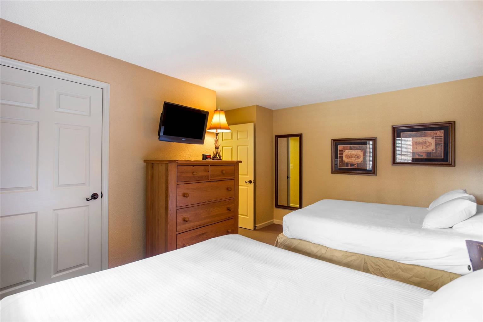 Bluegreen Vacations Blue Ridge Village an Ascend Collection Resort - photo 12