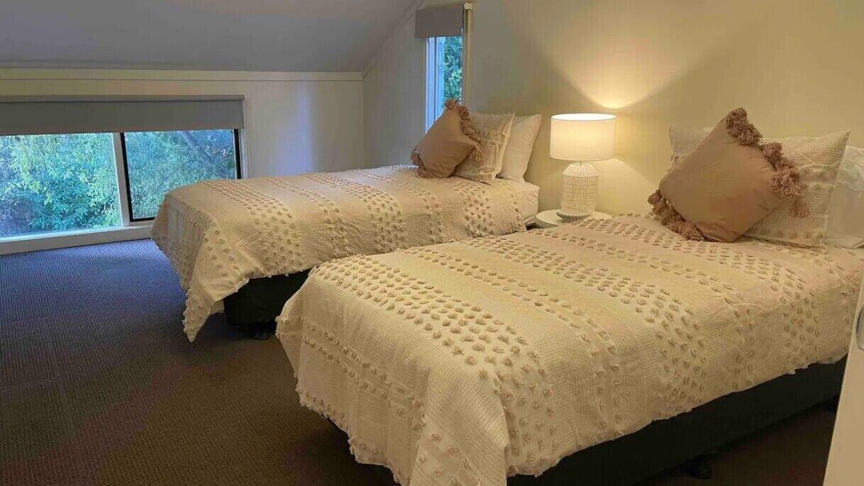 Las Elenas - carbon neutral hotel in Buninyong