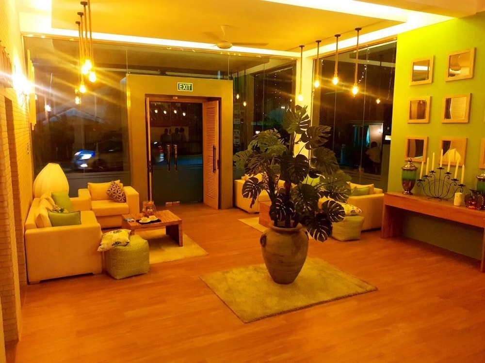 J Leaf Hotel — Negombo — photo 2
