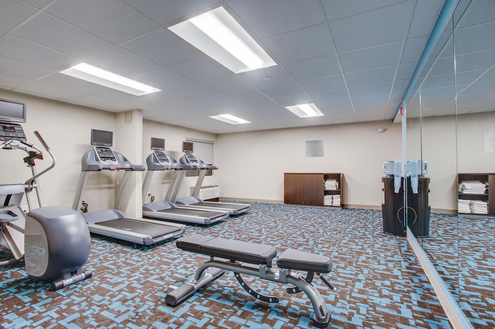 Fairfield Inn by Marriott Portsmouth Seacoast - photo 32