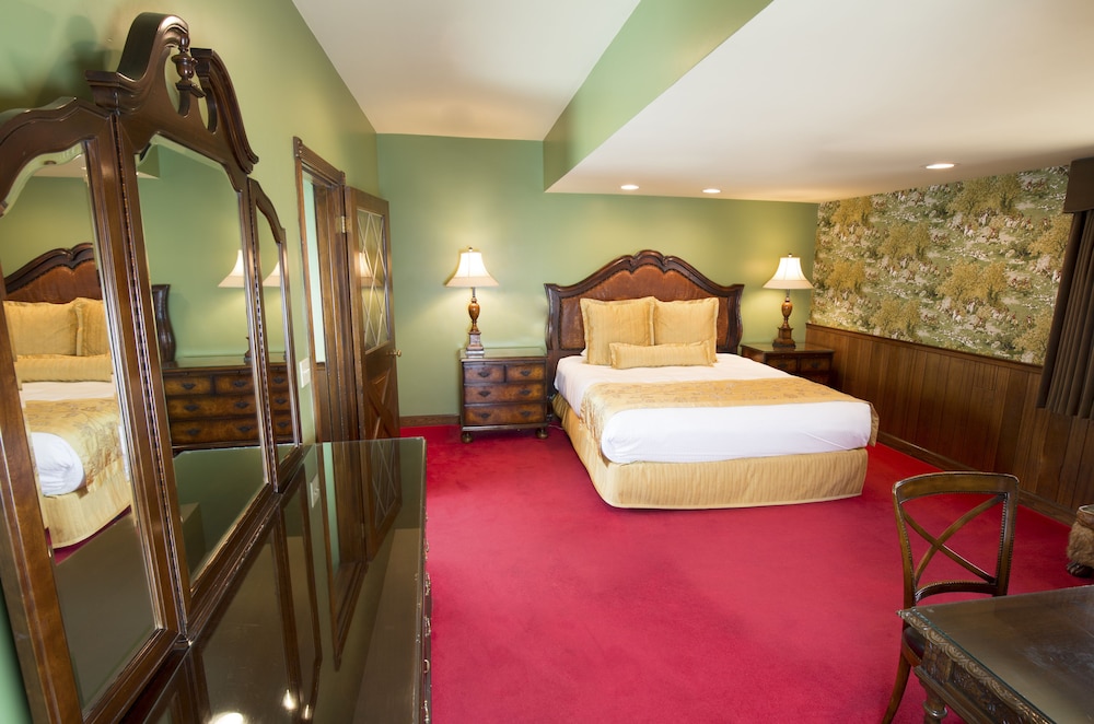 Madonna Inn - photo 90
