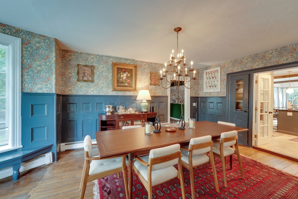 Historic Connecticut Home W Grill And Spacious Yard 19694640 — Weston