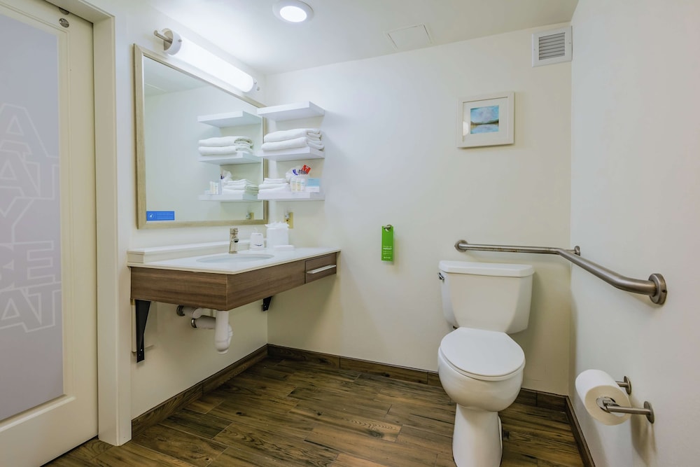 Hampton Inn Tampa International Airport Westshore - photo 35