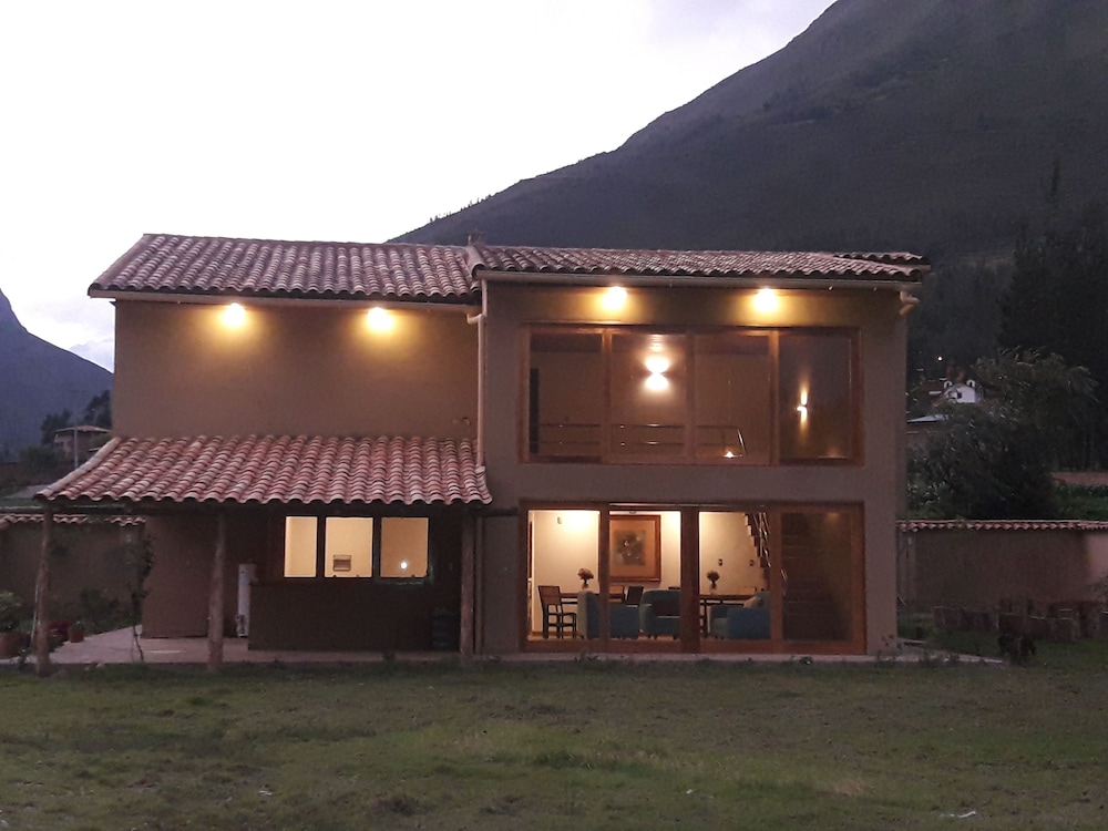Casafranca — 4-Star Luxury Hotel in Ollantaytambo, Peru