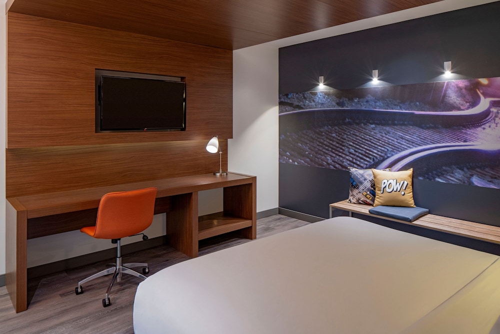 Aloft New Orleans Downtown - photo 10