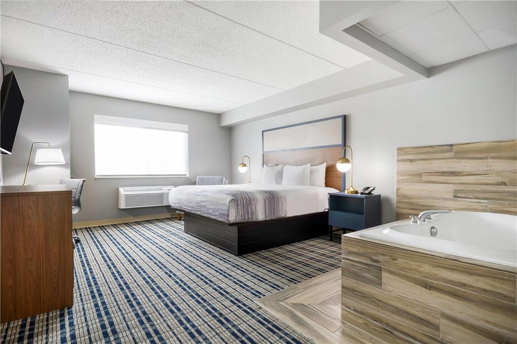 AmericInn by Wyndham Wausau - photo 43