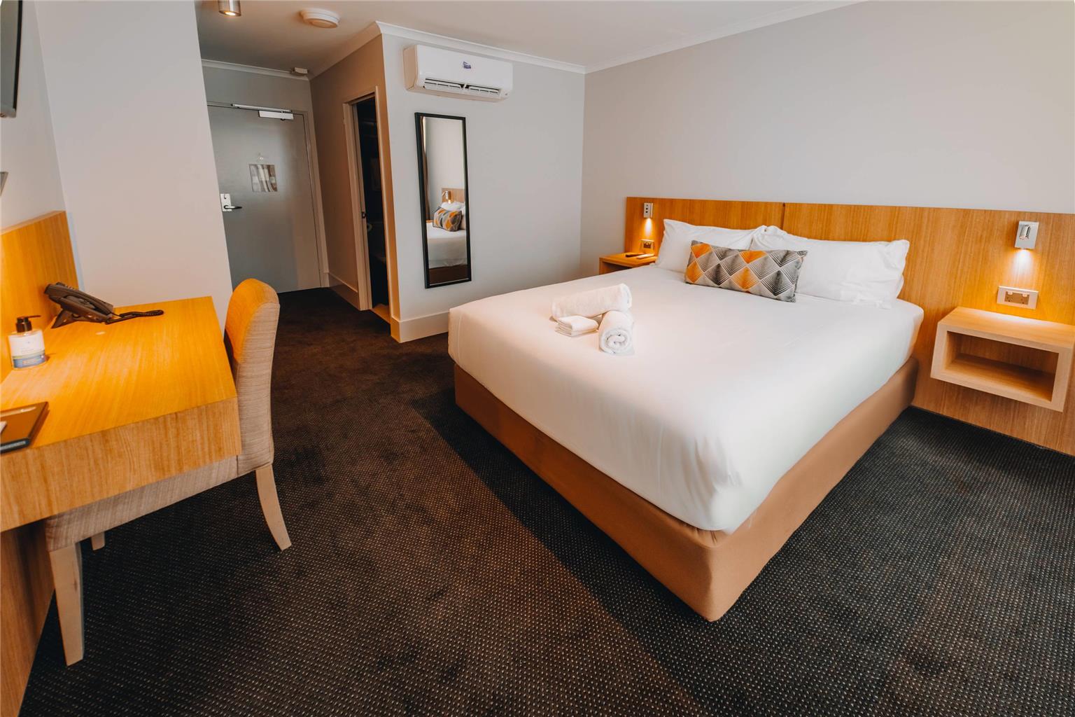 Clarion Hotel Townsville — 4-Star Luxury Hotel in Townsville, Australia