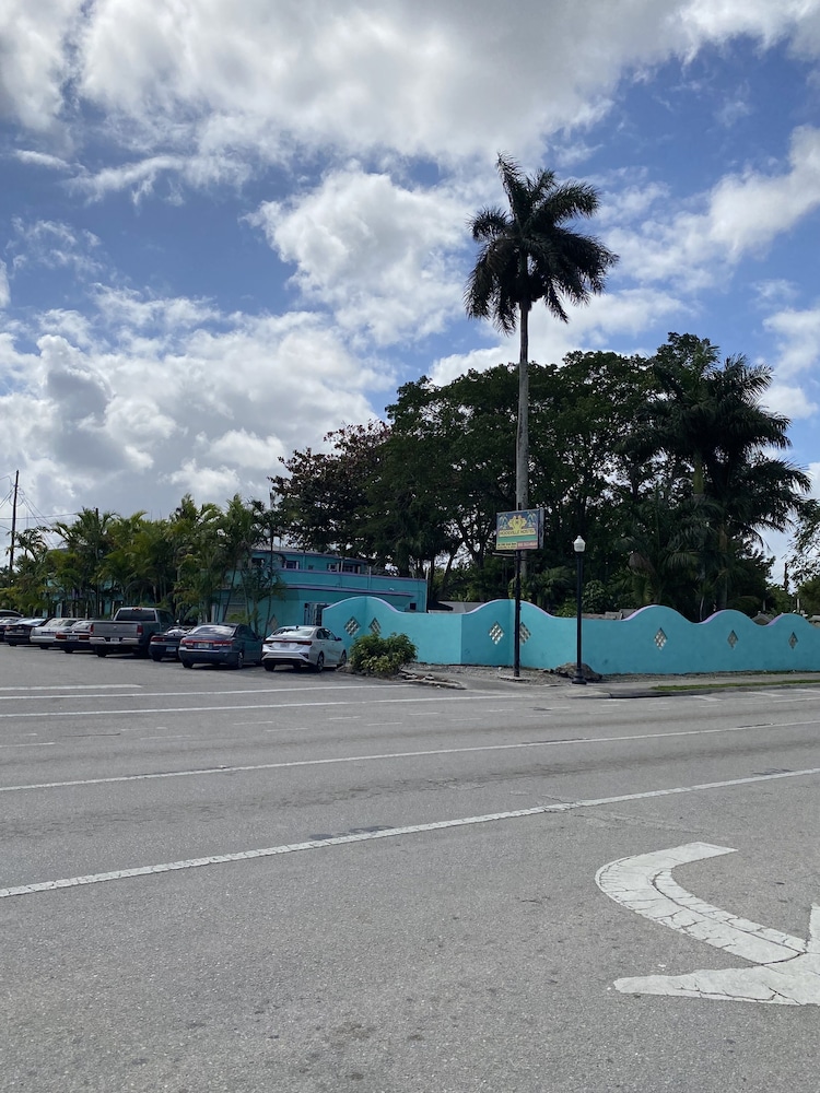 Hoosville Hostel - photo 33