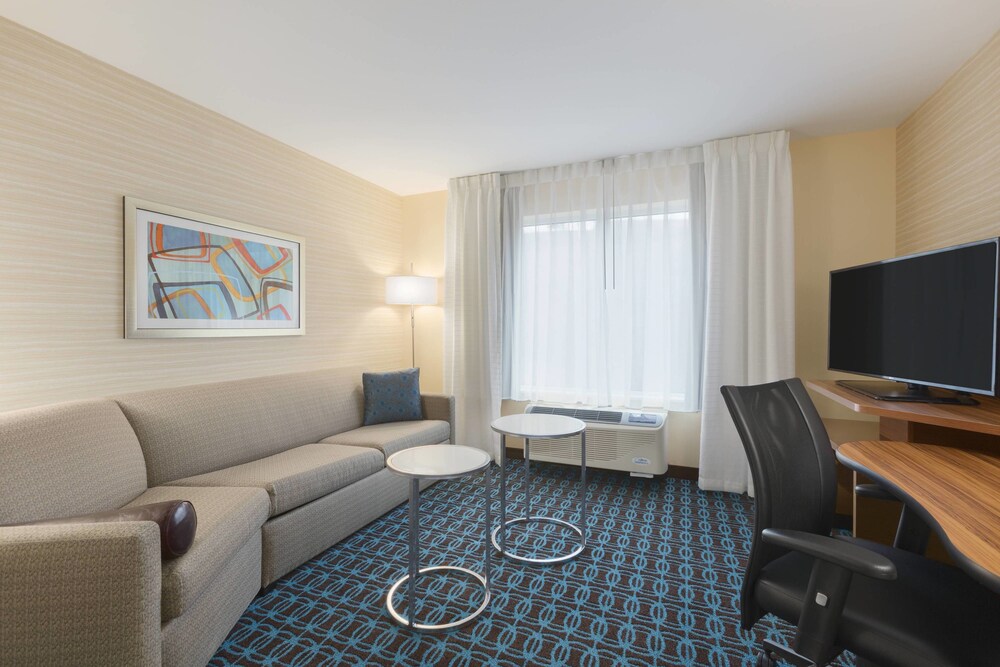 Fairfield Inn & Suites by Marriott Pittsburgh Downtown - photo 12