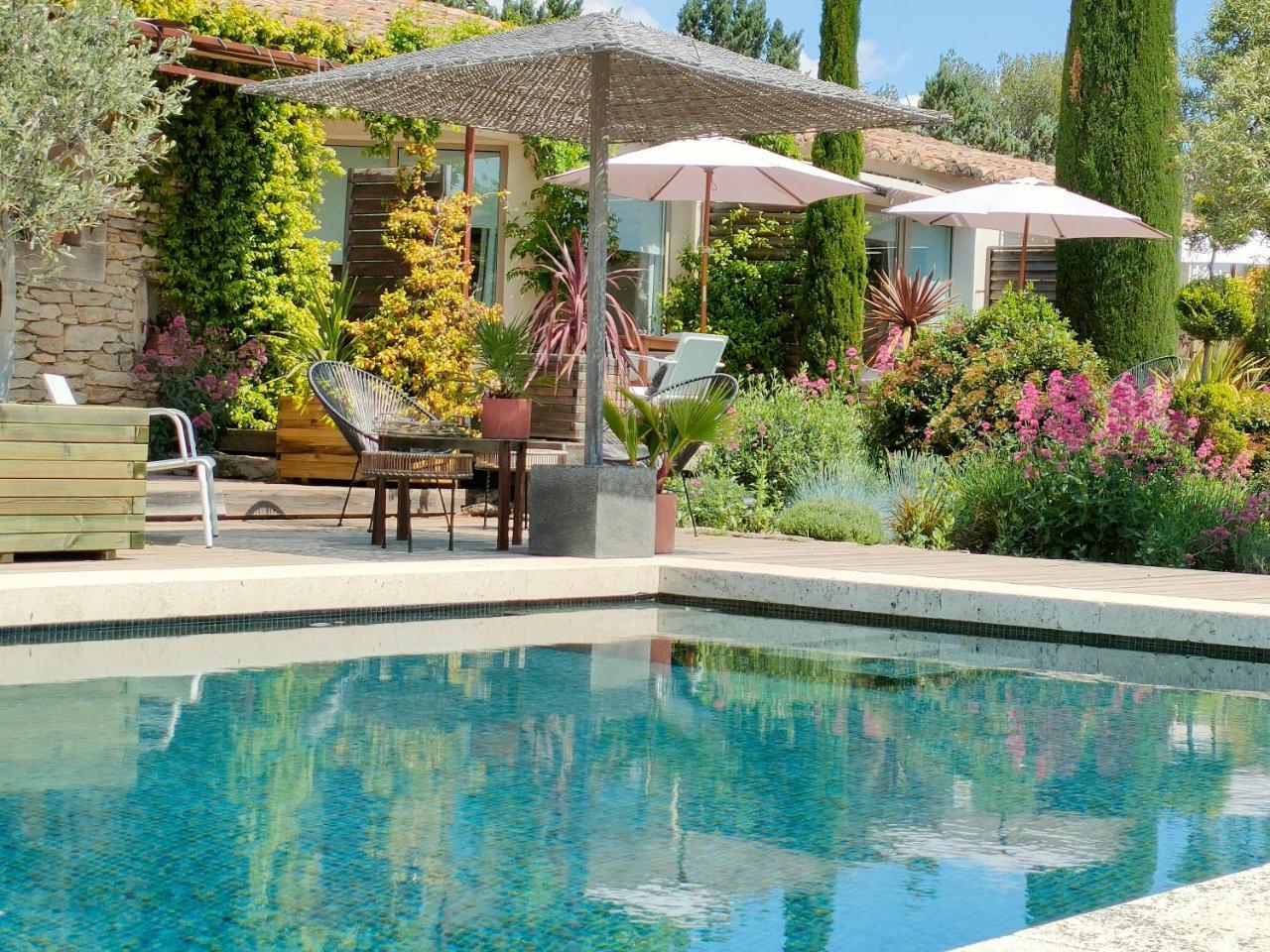 Villa Cabrida — 4-Star Luxury Hotel in Avignon, France
