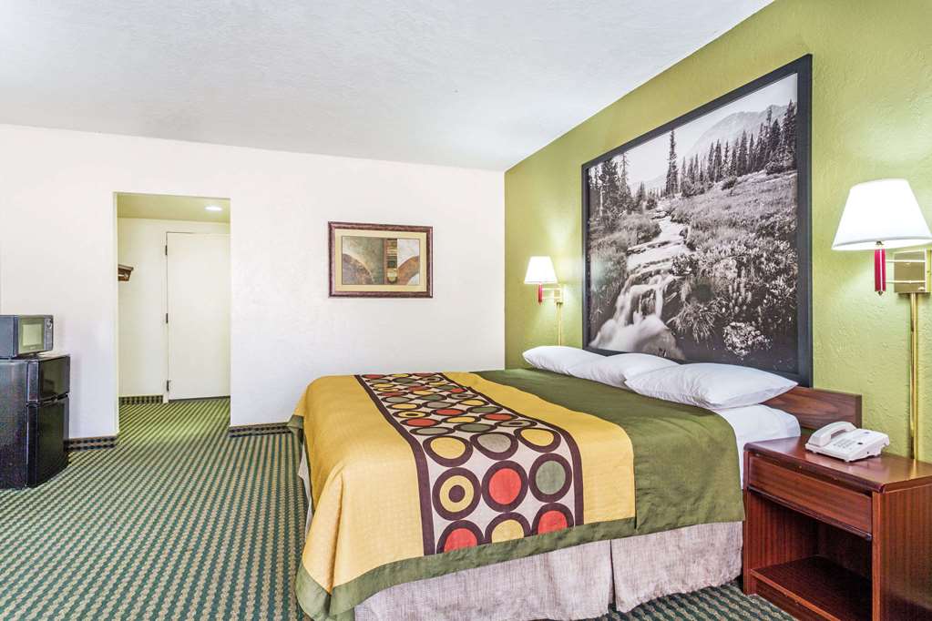 Super 8 by Wyndham Wendover - photo 12