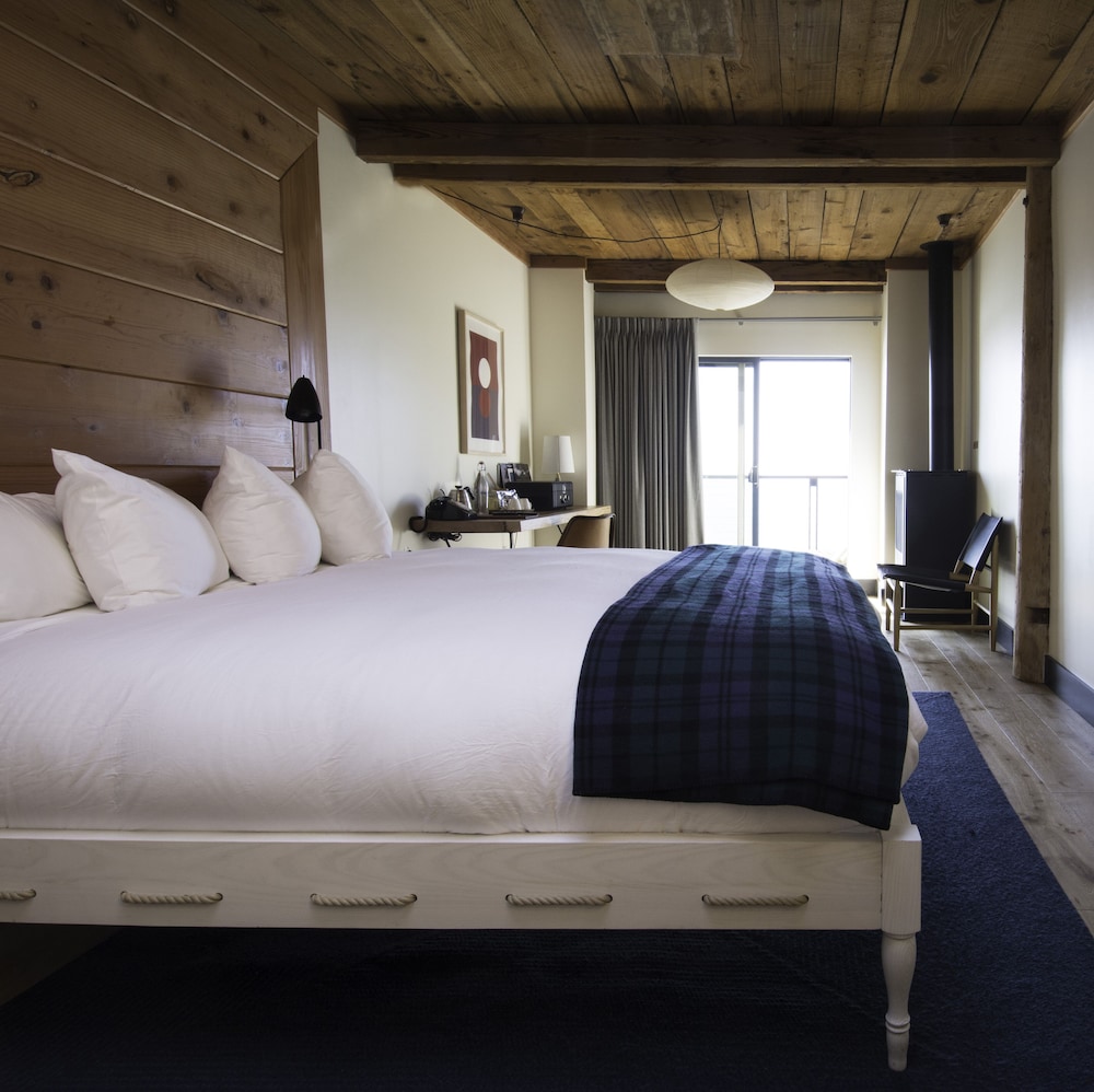Timber Cove Resort - photo 6