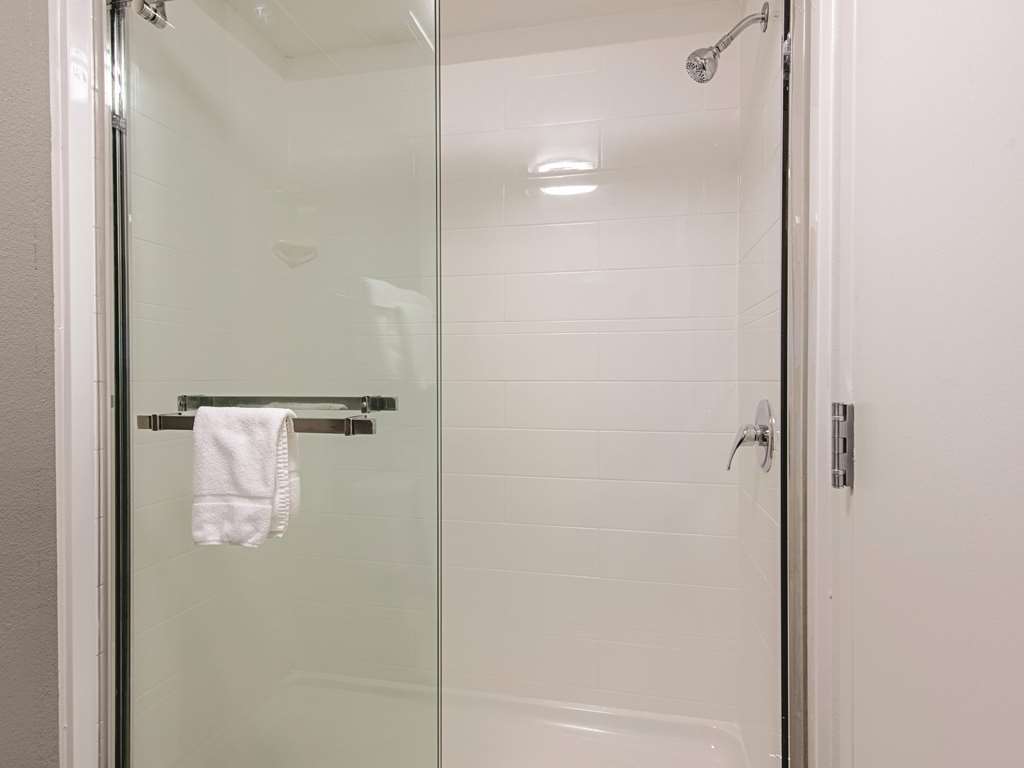 La Quinta Inn & Suites by Wyndham Portland DT Maine Med - photo 29