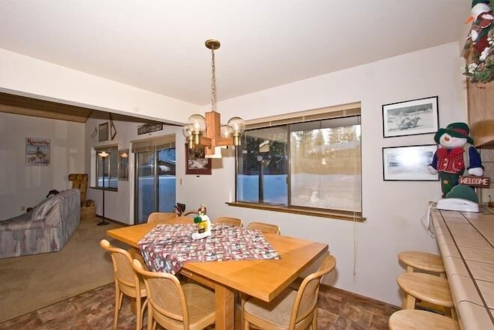 2485 Tepee Ct. - photo 8