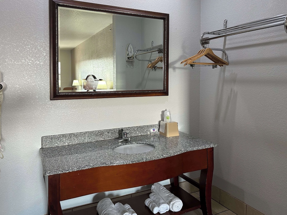 Motel 6 Atoka OK - photo 5