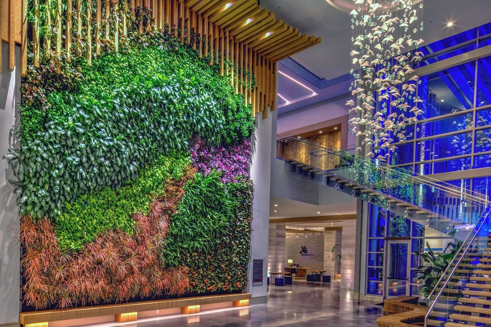 Marriott Virginia Beach Oceanfront Resort - photo 9