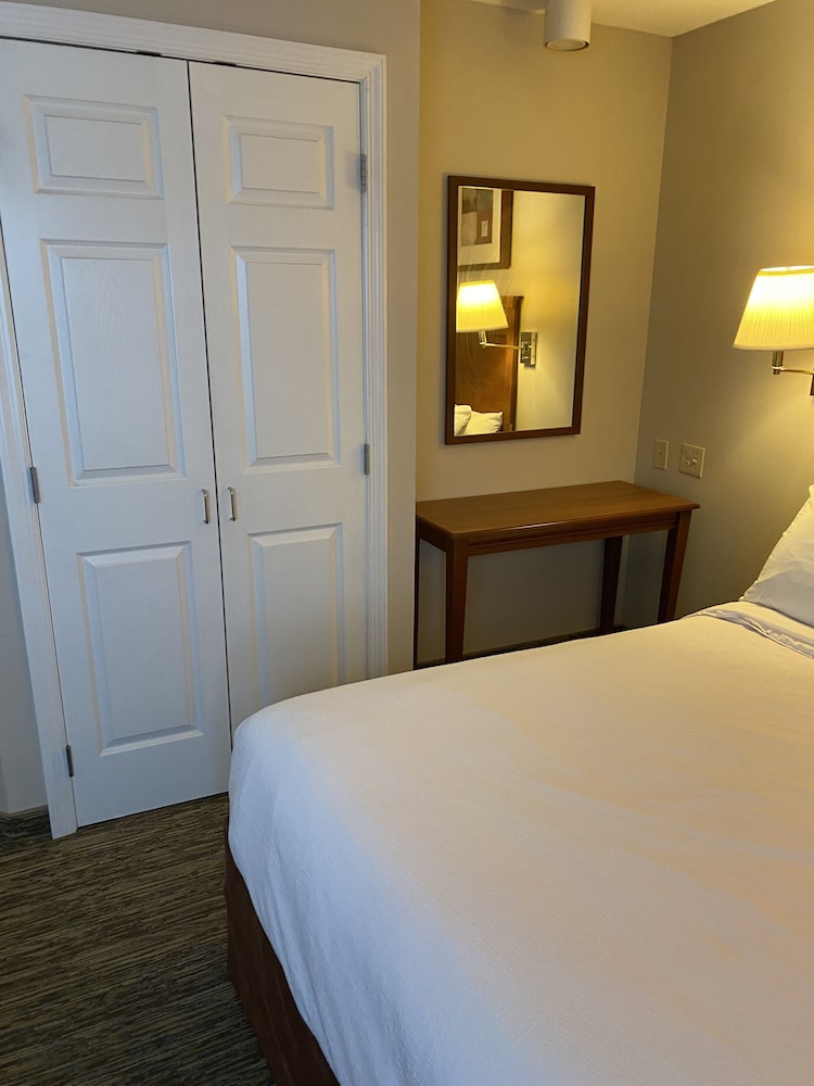 Candlewood Suites Williamsport by IHG - photo 13