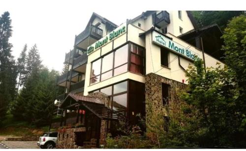 Hotel Mont Blanc - carbon neutral hotel in Predeal