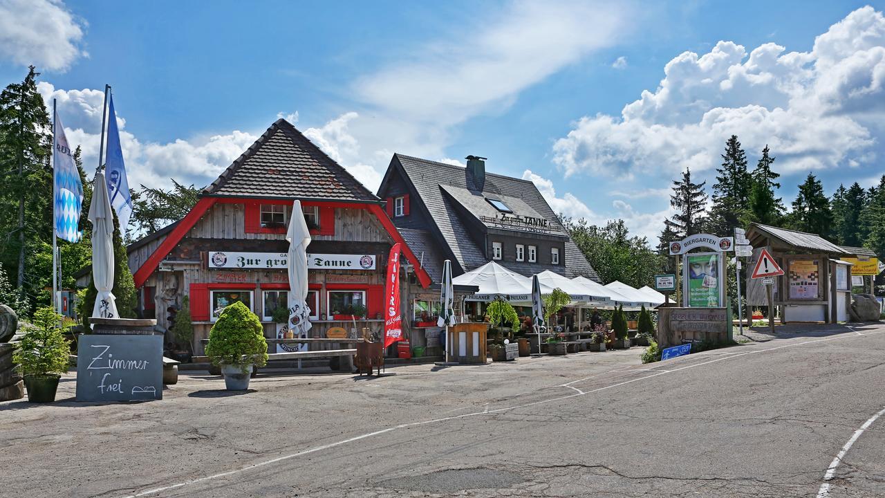 Zur Grossen Tanne - carbon neutral hotel in Buhl