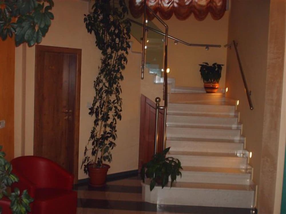 Hotel Regina — Bijela — photo 2