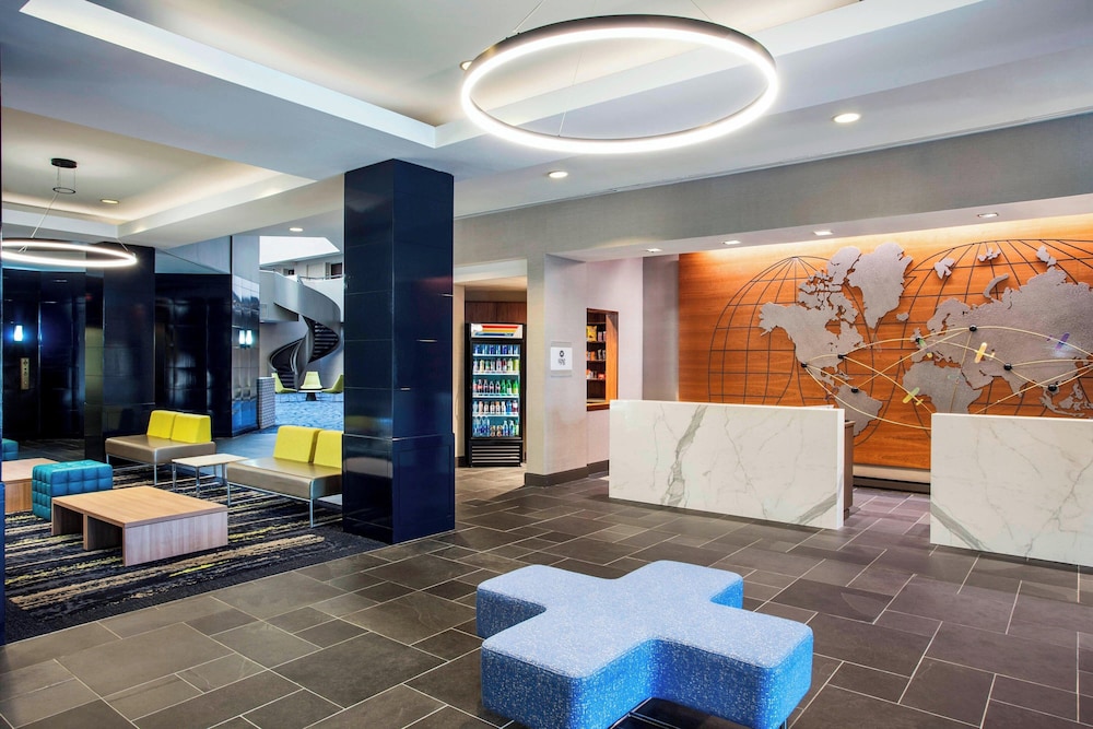 Sheraton Suites Philadelphia Airport - photo 2