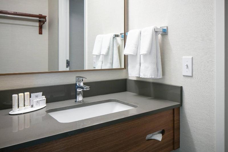 Fairfield Inn & Suites by Marriott Tulsa Central - photo 42
