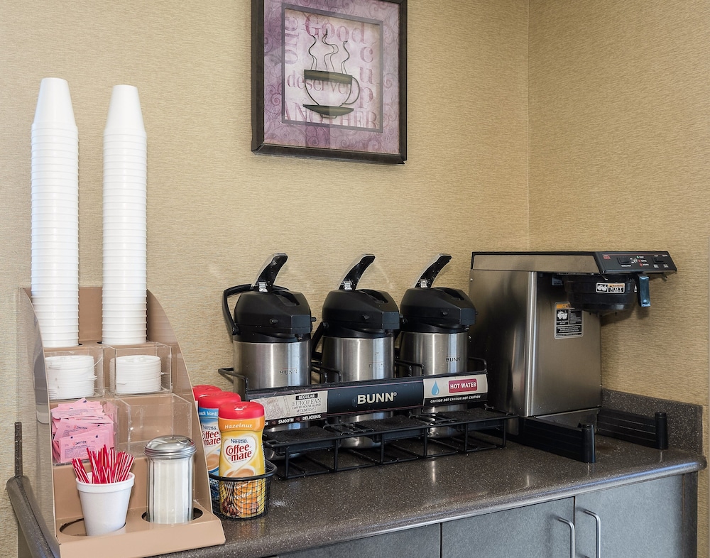 Red Roof Inn Columbus East Reynoldsburg - photo 2