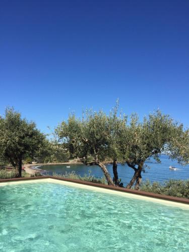 Ogliastro Sul Mare Sleep and Dream in Cefalu, Italy