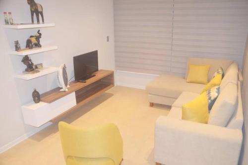 Super céntrico y Hermoso Muy cerca a INEN — 4-Star Luxury Hotel in Lima, Peru