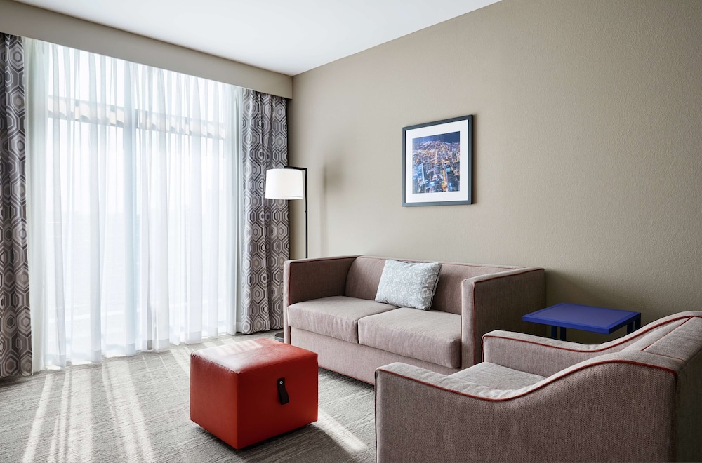 Hampton Inn & Suites Chicago Mt. Prospect - photo 16