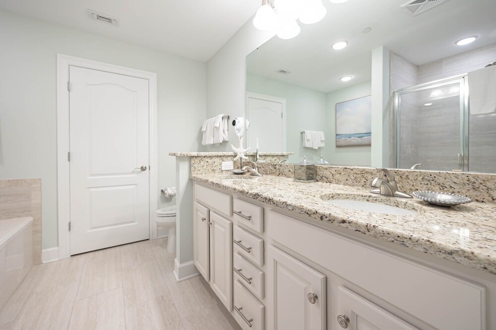 Phoenix Gulf Towers 1202 2 Bedroom Condo - photo 14