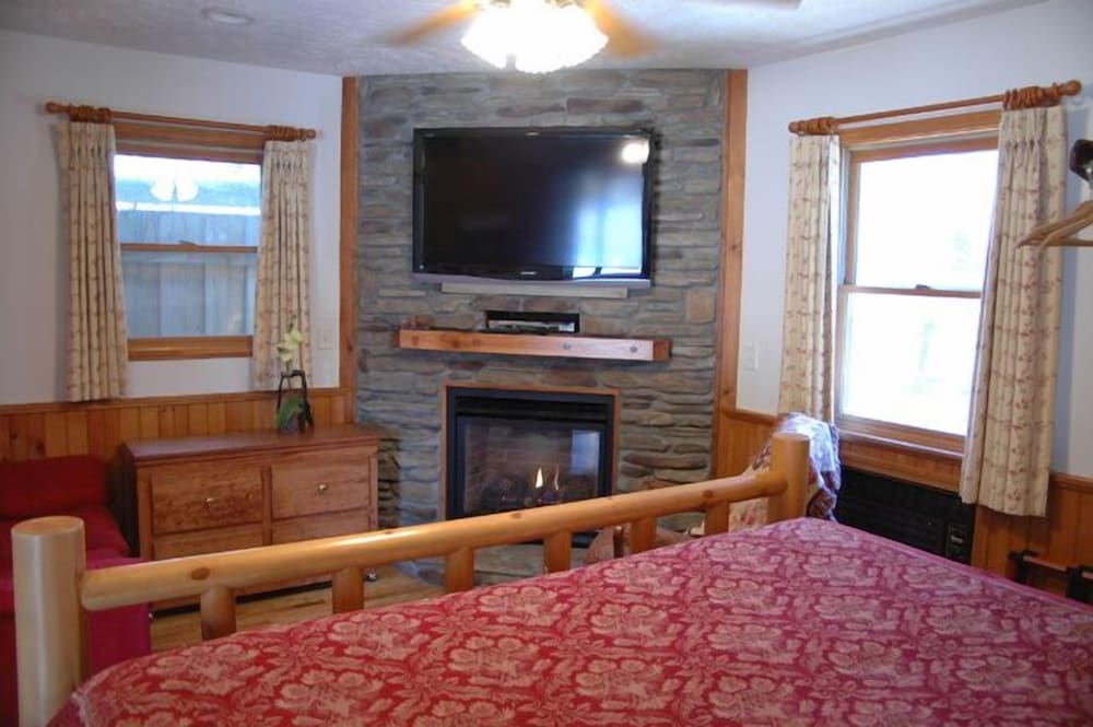 The Homestead Inn - photo 79