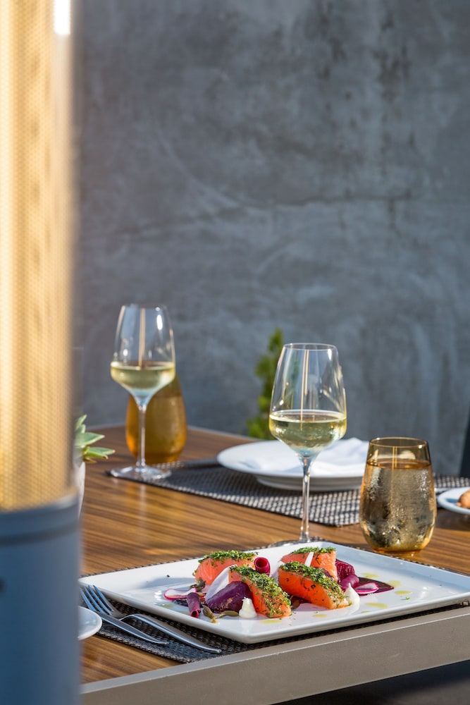 מזון ומשקאות