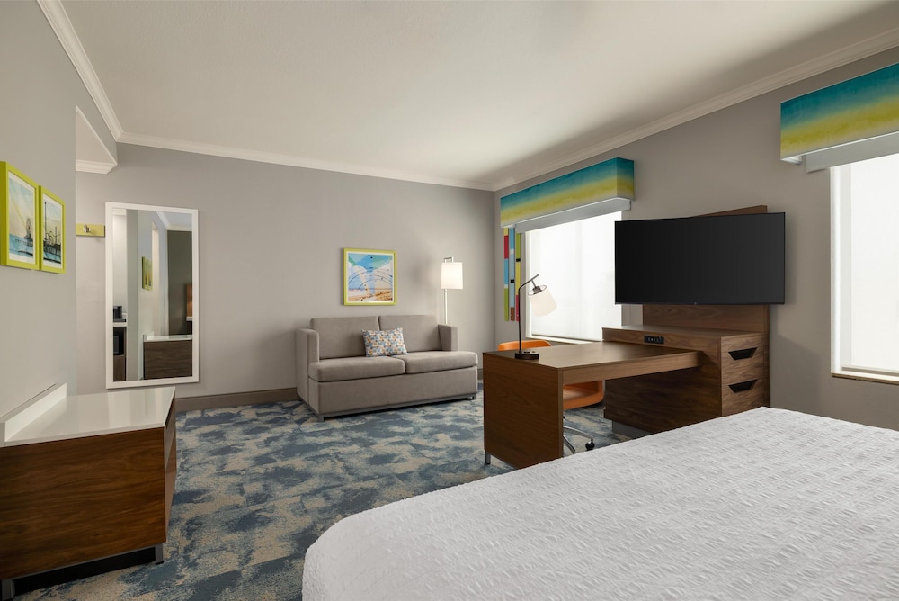 Hampton Inn & Suites Galveston - photo 23