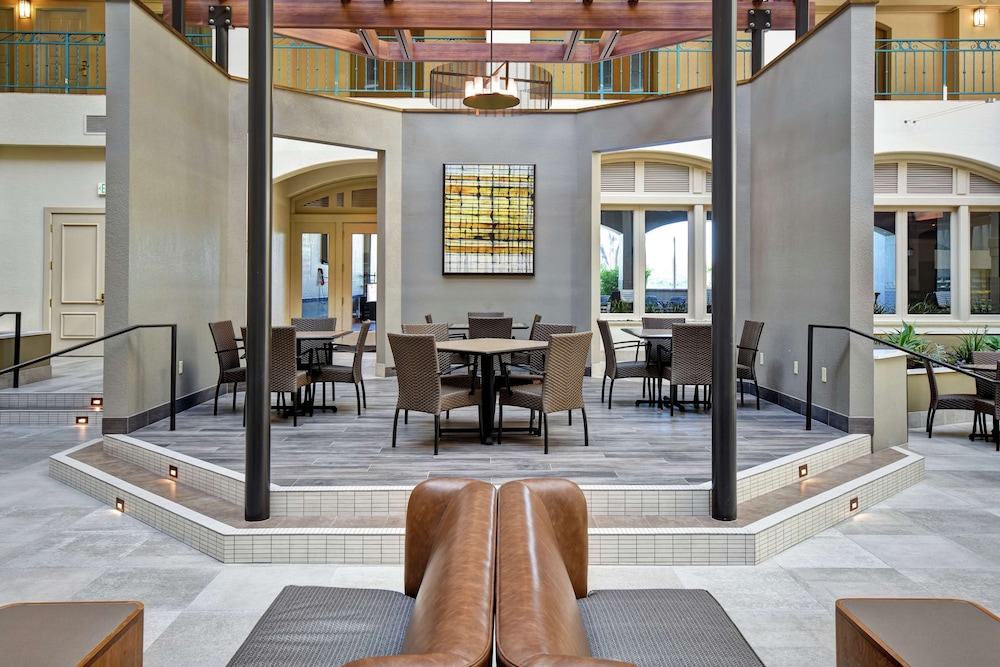 Embassy Suites by Hilton Milpitas Silicon Valley - photo 15