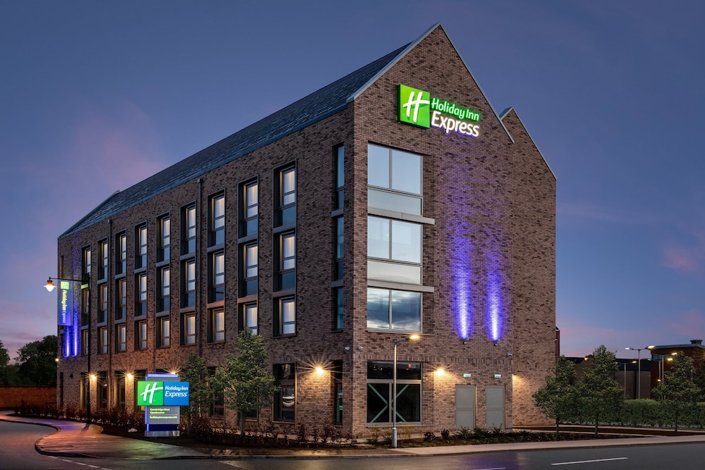 Holiday Inn Express Cambridge West Cambourne by IHG in Cambridge, United Kingdom