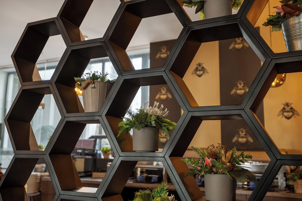 מזון ומשקאות