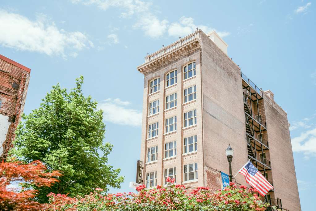 The Esquire Hotel Downtown Gastonia an Ascend Collection Hotel - photo 2