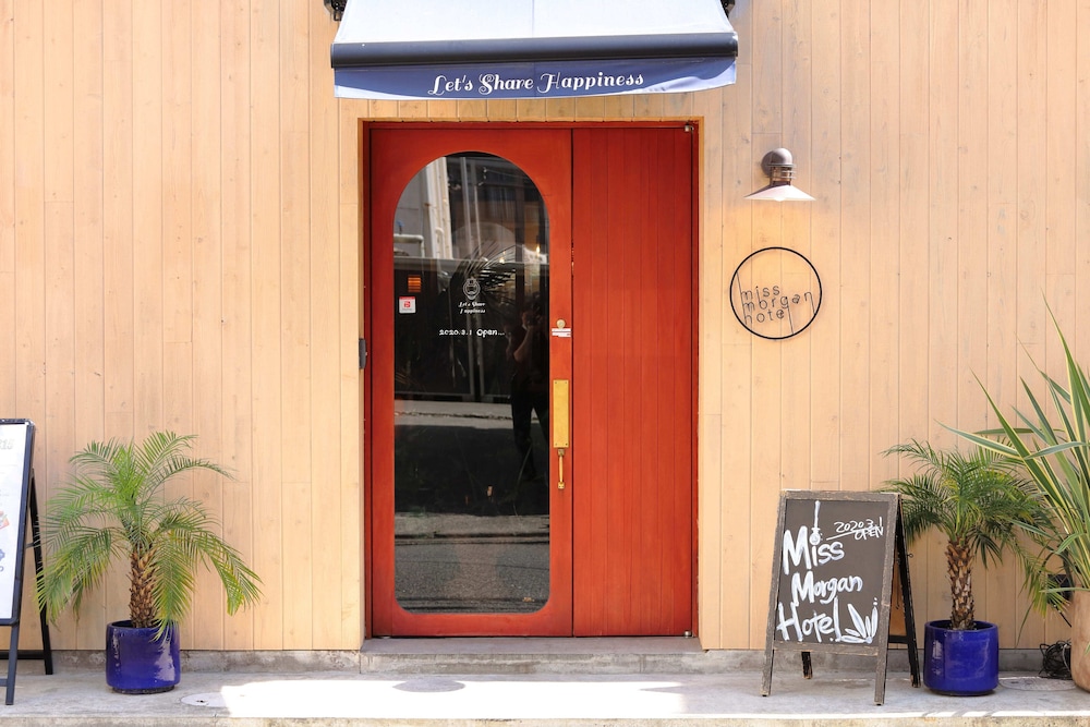 Miss Morgan Hotel - carbon neutral hotel in Hiratsuka